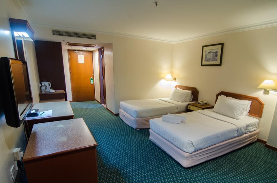 superior room 2 single bed